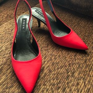 AQUA red pumps